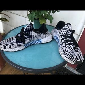 Men’s Adidas Boost sneakers, size 10 1/2